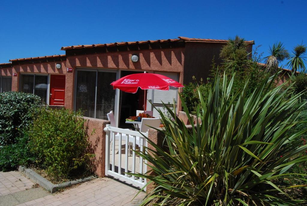Lagrange Grand Bleu Vacances - Residence Les Jardins De Neptune Saint-Cyprien  Rum bild
